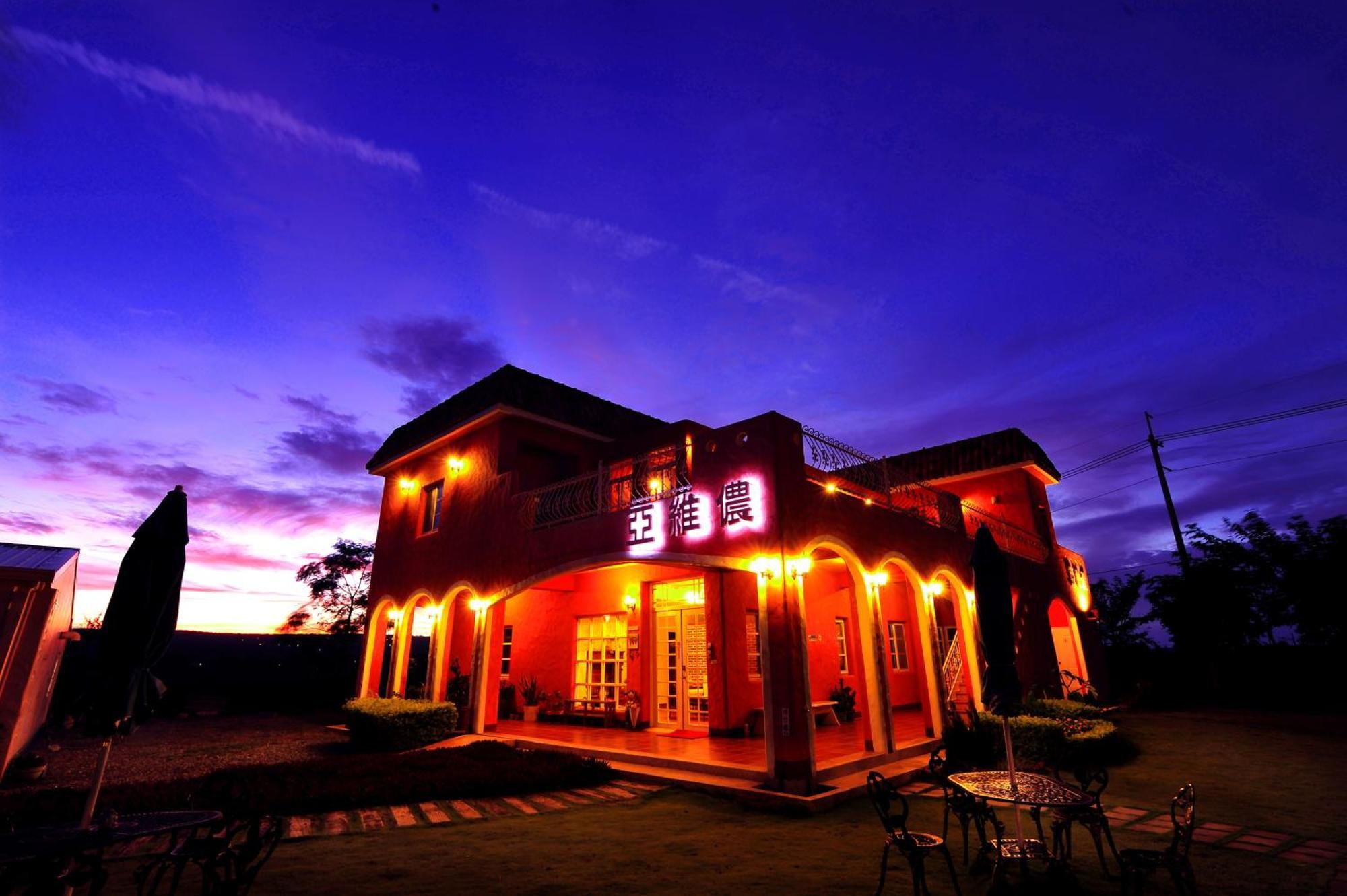 Kenting Avignon Bed & Breakfast Hằng Xuân Cổ Trấn Ngoại thất bức ảnh