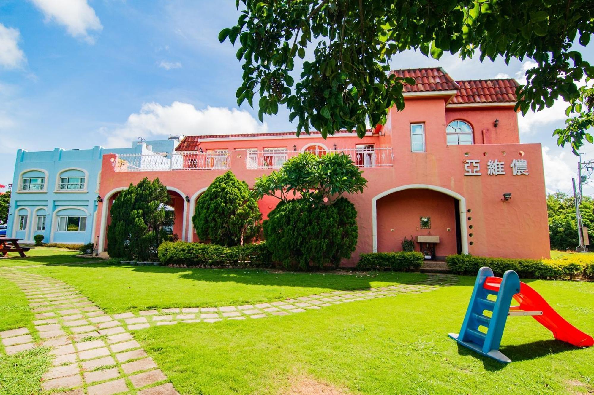 Kenting Avignon Bed & Breakfast Hằng Xuân Cổ Trấn Ngoại thất bức ảnh