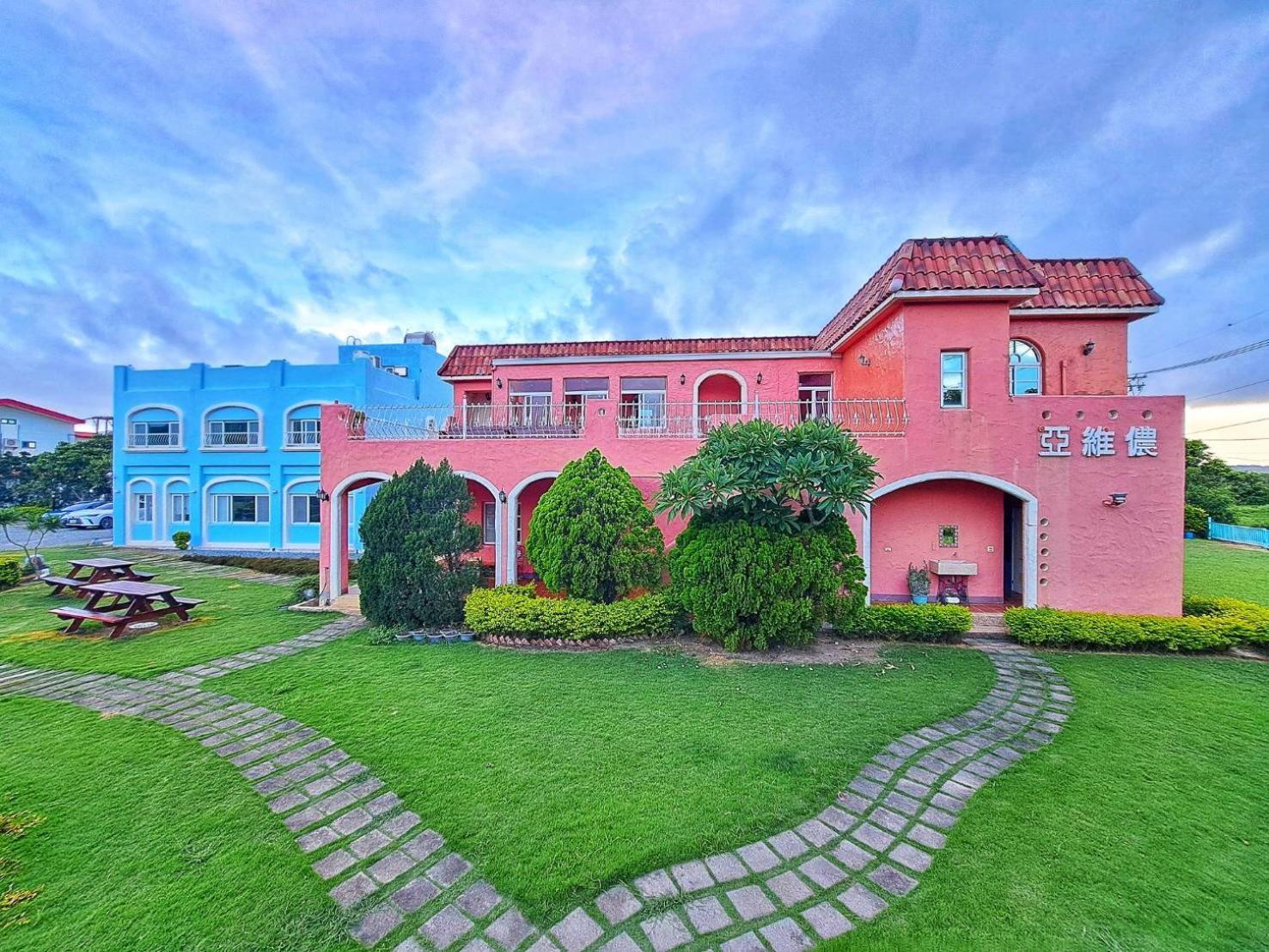 Kenting Avignon Bed & Breakfast Hằng Xuân Cổ Trấn Ngoại thất bức ảnh