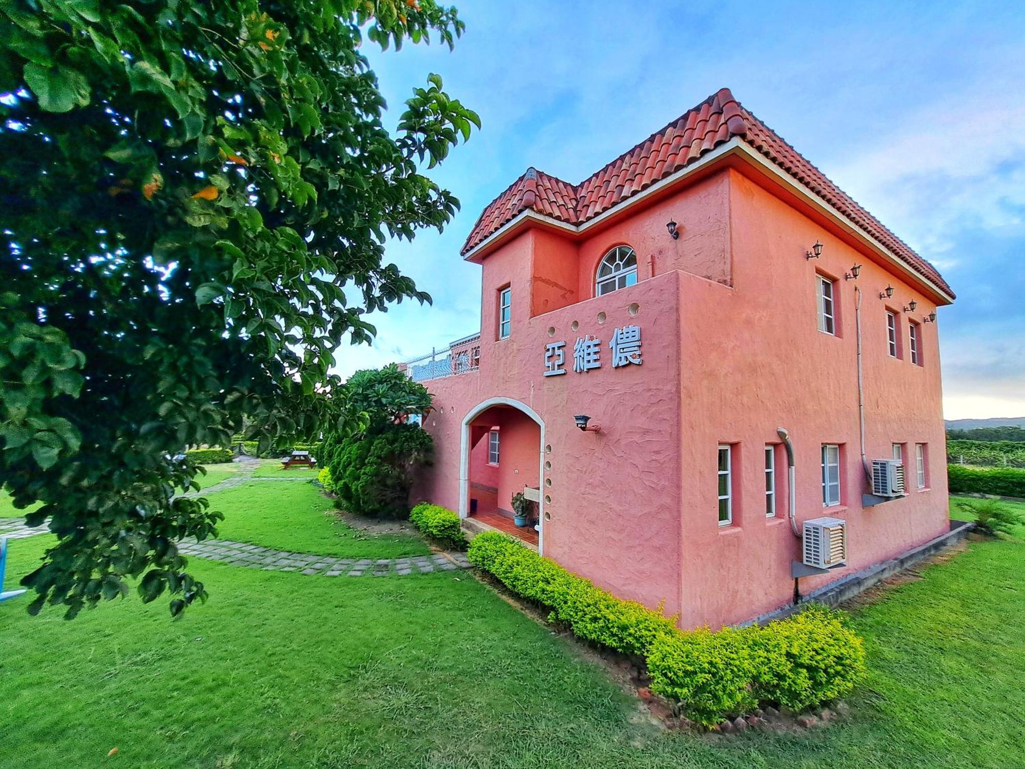 Kenting Avignon Bed & Breakfast Hằng Xuân Cổ Trấn Ngoại thất bức ảnh