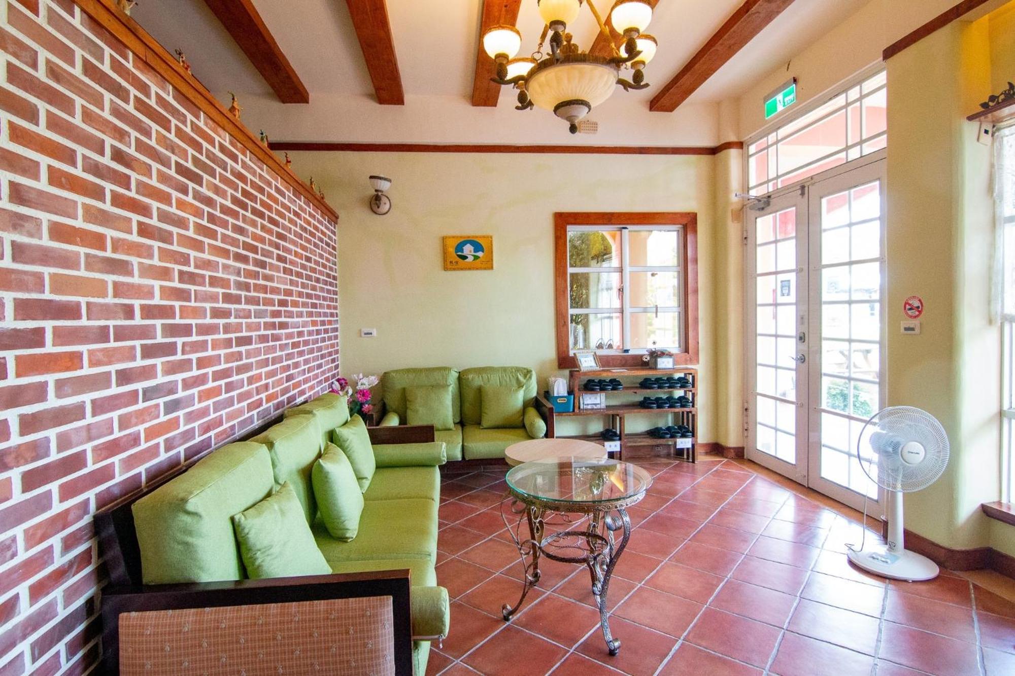 Kenting Avignon Bed & Breakfast Hằng Xuân Cổ Trấn Ngoại thất bức ảnh