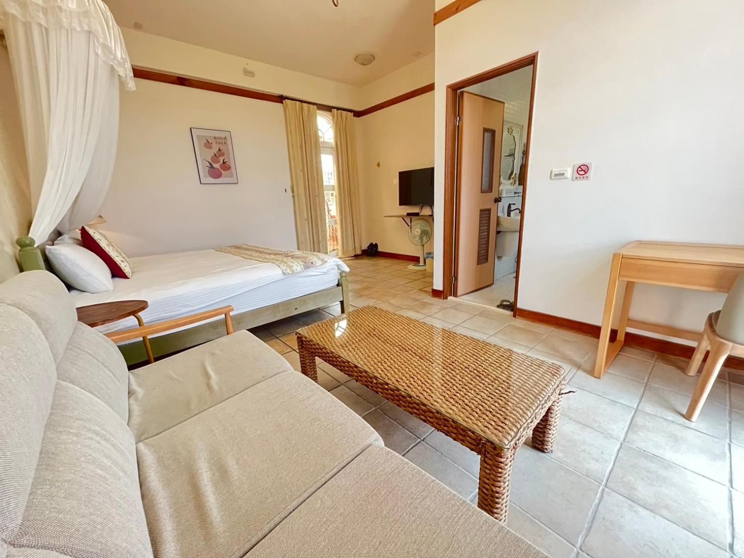 Kenting Avignon Bed & Breakfast Hằng Xuân Cổ Trấn Ngoại thất bức ảnh