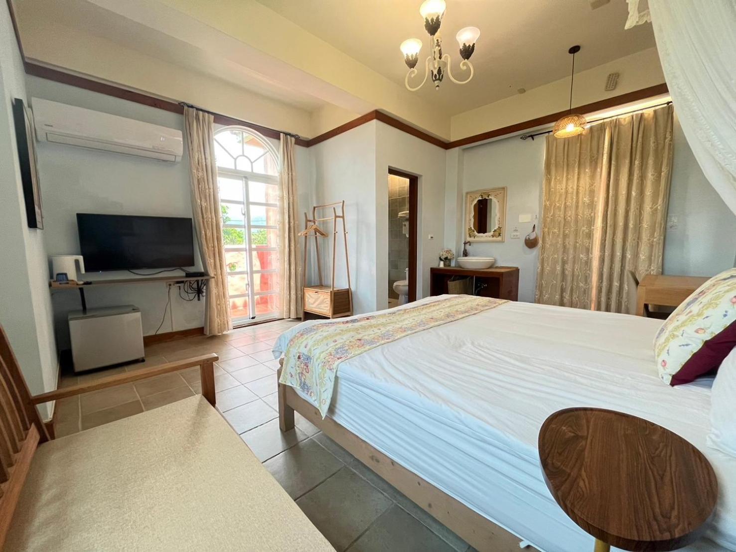 Kenting Avignon Bed & Breakfast Hằng Xuân Cổ Trấn Ngoại thất bức ảnh