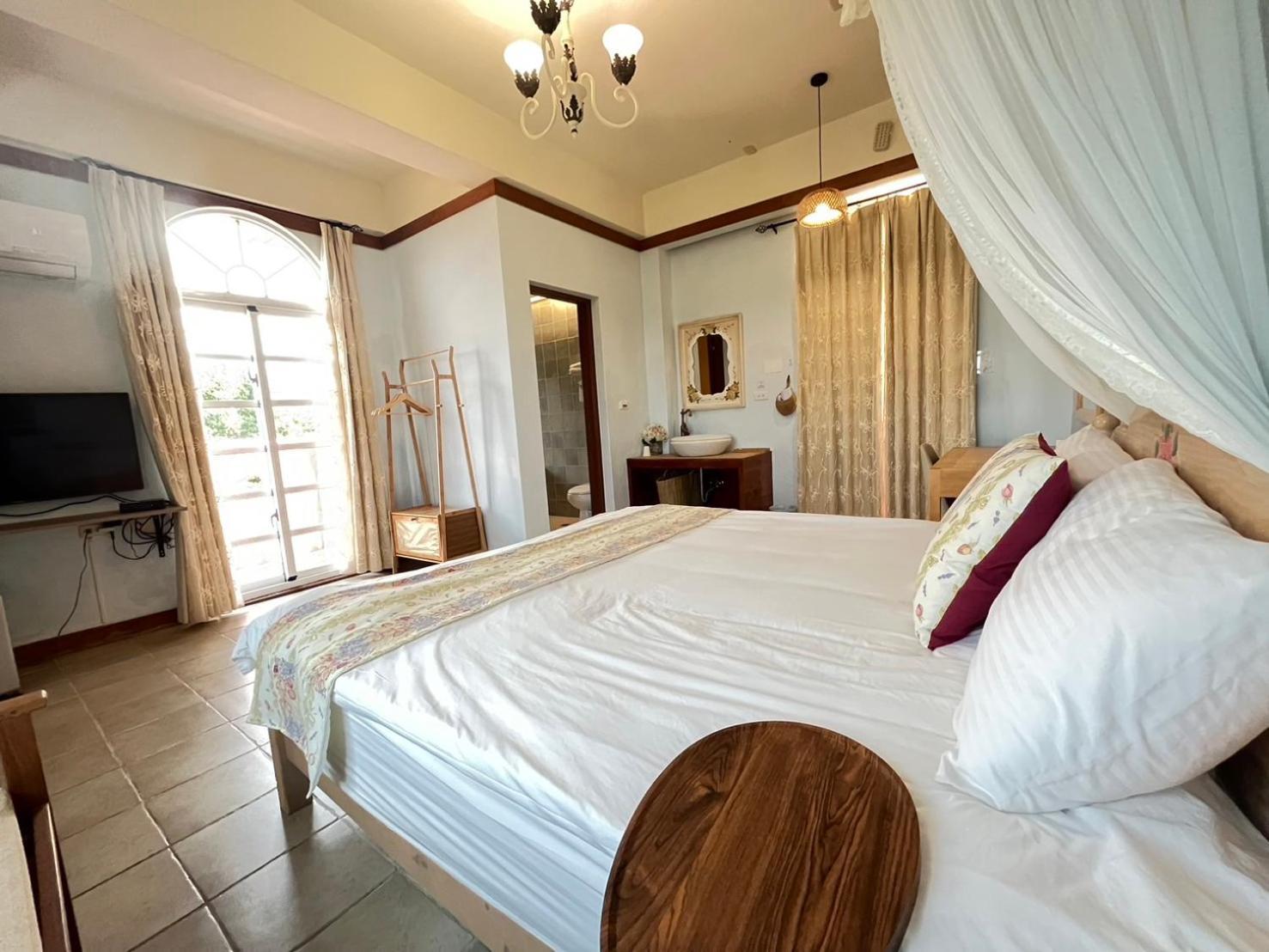 Kenting Avignon Bed & Breakfast Hằng Xuân Cổ Trấn Ngoại thất bức ảnh